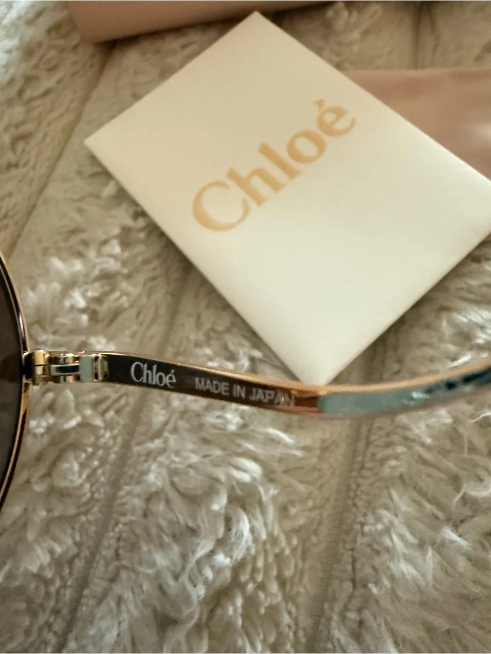 Chloe promote glam